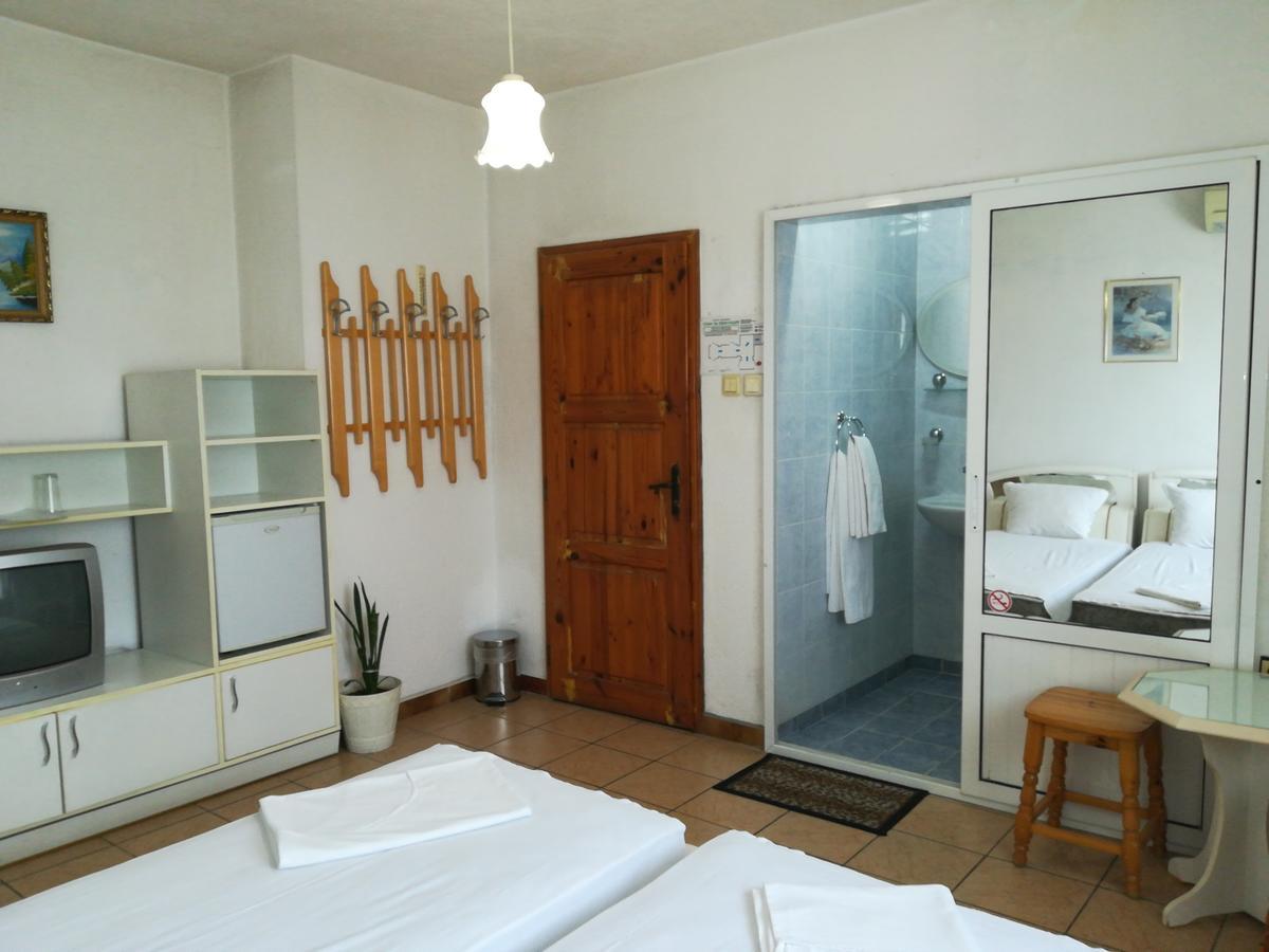 Family Hotel George 斯维伦格勒 外观 照片